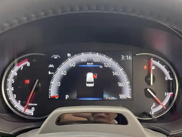 トヨタ ノア S－Z 滋賀県 2023(令5)年 1.8万km スパークリングブラックパールクリスタルシャイン 純正10.5インチナビ/・フルセグ/USB/Bluetooth/HDMI/バックカメラ/両側自動ドア/LEDヘッドライト/追従付クルーズコントロール/オートマチックハイビーム/レーンキープアシスト/純正１７AW/シートヒーター/ステアリングリモコン/折り畳み式サイドテーブル/ドライブレコーダー/ETC2.0/スマートキー