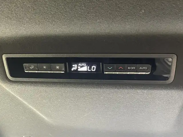 トヨタ ノア S－Z 滋賀県 2023(令5)年 1.8万km スパークリングブラックパールクリスタルシャイン 純正10.5インチナビ/・フルセグ/USB/Bluetooth/HDMI/バックカメラ/両側自動ドア/LEDヘッドライト/追従付クルーズコントロール/オートマチックハイビーム/レーンキープアシスト/純正１７AW/シートヒーター/ステアリングリモコン/折り畳み式サイドテーブル/ドライブレコーダー/ETC2.0/スマートキー