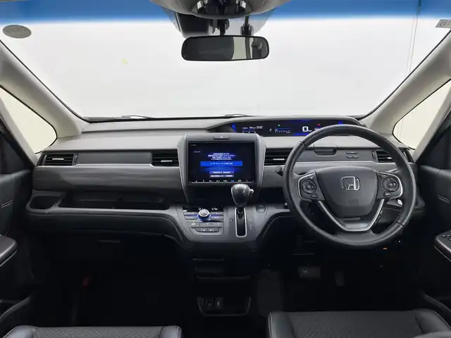 ホンダ フリード G ホンダセンシング 茨城県 2020(令2)年 7.8万km プラチナホワイトパール 純正9インチプレミアムインターナビ/AppleCarplay/Bluetooth/フルセグ/CD/DVD/AM/FM/ホンダセンシング/・衝突軽減ブレーキ/・先行者発進お知らせ機能/・歩行者事故低減ステアリング/・路外逸脱抑制機能/・標識認識機能/・ACC/・LKAS/・前後誤発信抑制機能/前後ドラレコ/D+N席シートヒーター/AFS/LEDオートライト