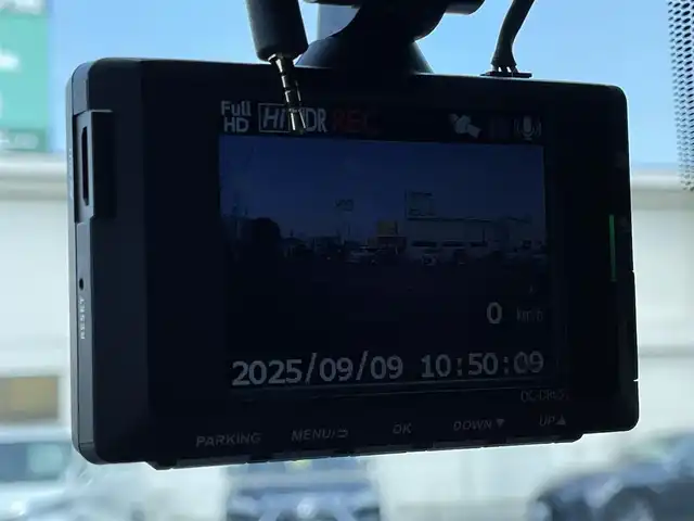 レクサス ＵＸ 250h Fスポーツ 群馬県 2021(令3)年 2.9万km ヒートブルーコントラストレイヤリング レクサスセーフティシステム/・プリクラッシュセーフティ/・レーントレーシングアシスト/・レーダークルーズコントロール/・アダプティブハイビームシステム/・ロードサインアシスト/サンルーフ/ハンズフリーパワーバックドア/三眼フルLEDヘッドランプ/純正12.3インチディスプレイオーディオ/　　Bluetooth/フルセグ/FM/AM/    CD/DVD/USB/SD/Miracast/AUX/パノラミックビューモニター/赤革シート/シートヒーター/エアーシート/ステアリングヒーター/ブラインドスポットモニター/パーキングサポートブレーキ/ヘッドアップディスプレイ/純正18インチアルミホイール/純正フロアマット/前後ドライブレコーダー/ビルドインETC