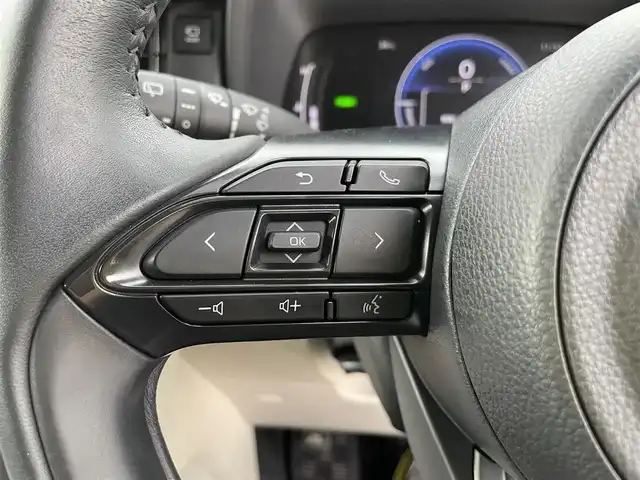 トヨタ シエンタ ハイブリッド Z 石川県 2023(令5)年 2.5万km ホワイトパールクリスタルシャイン トヨタセーフティセンス/純正10.5型ディスプレイオーディオ/ナビ/フルセグTV/パノラマモニター/両側パワースライドドア/LEDヘッドライト/シートヒーター/レーダークルーズ/スマートキー/プッシュスタート/電動ミラー/ビルトインETC/AC100V/オートライト