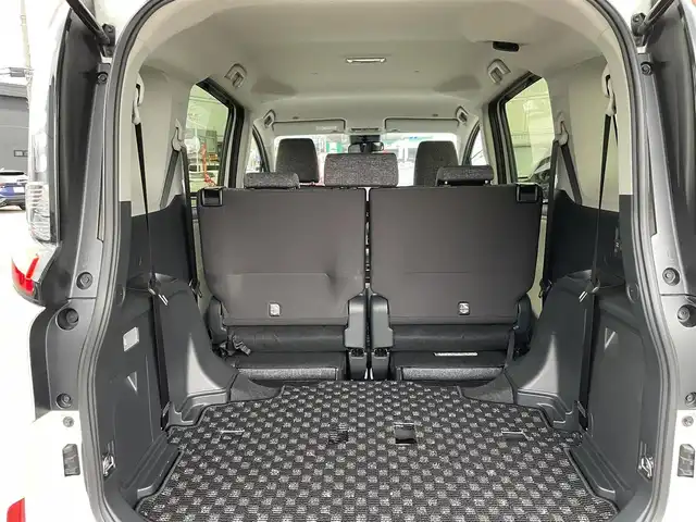 トヨタ シエンタ ハイブリッド Z 石川県 2023(令5)年 2.5万km ホワイトパールクリスタルシャイン トヨタセーフティセンス/純正10.5型ディスプレイオーディオ/ナビ/フルセグTV/パノラマモニター/両側パワースライドドア/LEDヘッドライト/シートヒーター/レーダークルーズ/スマートキー/プッシュスタート/電動ミラー/ビルトインETC/AC100V/オートライト