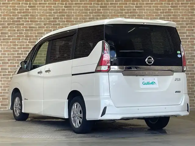 日産 セレナ ハイウェイスター Vセレクション 岩手県 2018(平30)年 7万km ブリリアントホワイトパール ４WD/アラウンドビューモニター/ハンズフリーパワースライドドア/プロパイロット/エマージェンシーブレーキ/前後ソナー/車線逸脱抑制機能/パーキングアシスト/横滑り防止装置/アイドリングストップ/KENWOODナビ/フルセグTV/ステアリングスイッチ/ETC/リヤオートエアコン/ロールサンシェード/LEDヘッドライト/純正15インチアルミホイール