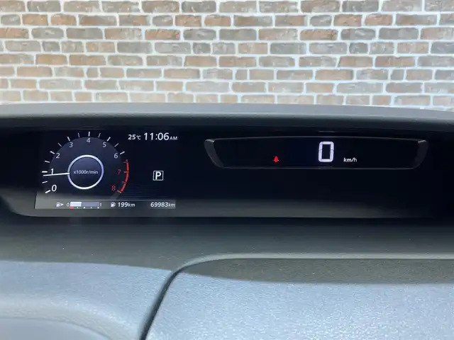 日産 セレナ ハイウェイスター Vセレクション 岩手県 2018(平30)年 7万km ブリリアントホワイトパール ４WD/アラウンドビューモニター/ハンズフリーパワースライドドア/プロパイロット/エマージェンシーブレーキ/前後ソナー/車線逸脱抑制機能/パーキングアシスト/横滑り防止装置/アイドリングストップ/KENWOODナビ/フルセグTV/ステアリングスイッチ/ETC/リヤオートエアコン/ロールサンシェード/LEDヘッドライト/純正15インチアルミホイール