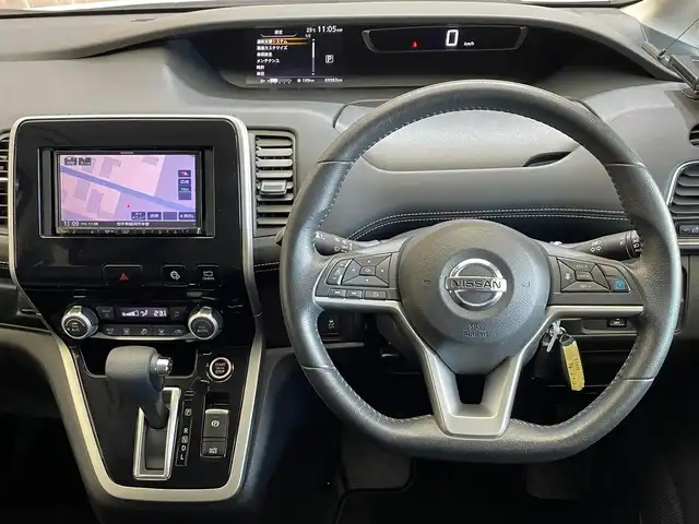 日産 セレナ ハイウェイスター Vセレクション 岩手県 2018(平30)年 7万km ブリリアントホワイトパール ４WD/アラウンドビューモニター/ハンズフリーパワースライドドア/プロパイロット/エマージェンシーブレーキ/前後ソナー/車線逸脱抑制機能/パーキングアシスト/横滑り防止装置/アイドリングストップ/KENWOODナビ/フルセグTV/ステアリングスイッチ/ETC/リヤオートエアコン/ロールサンシェード/LEDヘッドライト/純正15インチアルミホイール