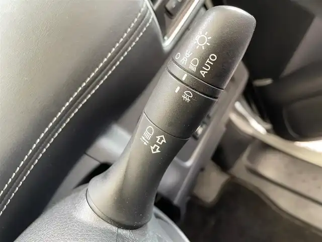 日産 セレナ ハイウェイスター Vセレクション 岩手県 2018(平30)年 7万km ブリリアントホワイトパール ４WD/アラウンドビューモニター/ハンズフリーパワースライドドア/プロパイロット/エマージェンシーブレーキ/前後ソナー/車線逸脱抑制機能/パーキングアシスト/横滑り防止装置/アイドリングストップ/KENWOODナビ/フルセグTV/ステアリングスイッチ/ETC/リヤオートエアコン/ロールサンシェード/LEDヘッドライト/純正15インチアルミホイール