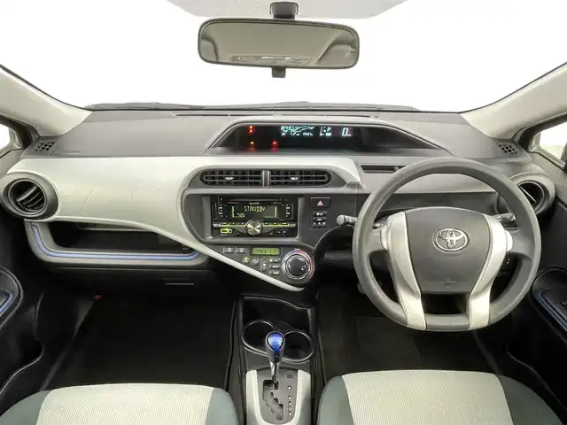 トヨタ アクア S 千葉県 2014(平26)年 7.5万km ディープアメジストマイカメタリック 社外オーディオ/オートライト/ヘッドライトレベライザー/前席シートヒーター/純正15インチアルミホイール/ドアバイザー/純正フロアマット/プッシュスタート/スマートキー/ETC