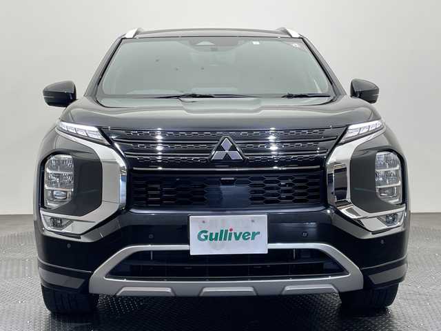 三菱 アウトランダー ＰＨＥＶ P 愛媛県 2023(令5)年 2.7万km ブラックダイヤモンド 純正9インチナビ/(Bluetooth/フルセグ)/サンルーフ/全周囲カメラ/マイパイロット/衝突被害軽減ブレーキ/レーンキープアシスト/前後コーナーセンサー/シートヒーター/ETC/電動リアゲート/LEDヘッドランプ/オートマチックハイビーム/オートライト/盗難防止装置/保証書