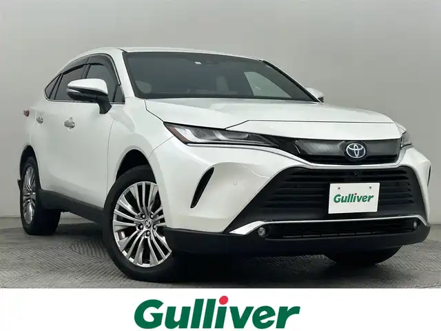 トヨタ ハリアー ハイブリッド Z 道央・札幌 2023(令5)年 3万km プラチナホワイトパールマイカ ・4WD/・純正ナビゲーション/　フルセグ/BT/USB/Miracast/・純正ビルトインETC2.0/・純正ドライブレコーダー前方/・全方位カメラ/・デジタルインナーミラー/・レーダークルーズコントロール/・パワーバックドア/・純正フロアマット/・横滑り防止装置/・プリクラッシュセーフティ/・レーンキープアシスト/・レーントレーシングアシスト/・ブラインドスポットミニター/・リアクロストラフィックアラート/・パーキングサポートブレーキ/・ロードサインアシスト/・クリアランスソナー/・ヘッドアップディスプレイ/・オートライト/・オートマチックハイビーム/・LEDヘッドライト/・スマートキー/・プッシュスタート/・純正AW19インチ
