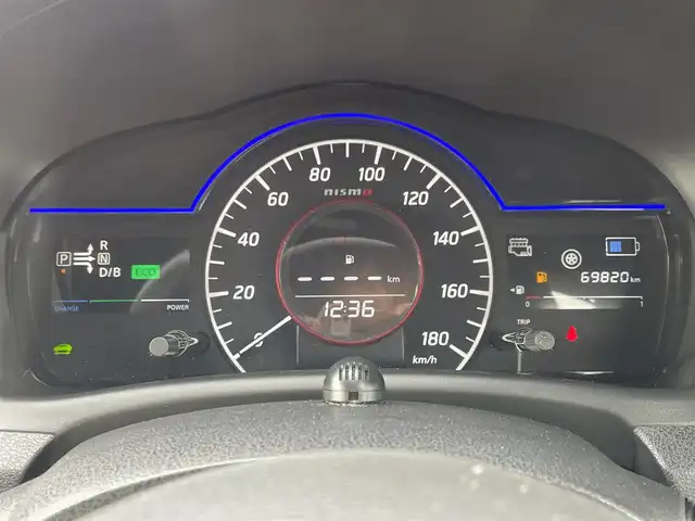 日産 ノート e－パワー ニスモ 佐賀県 2017(平29)年 7万km ブリリアントホワイトパール 純正フルエアロ/純正SDナビゲーション/・フルセグTV/CD/DVD/SD/Bluetooth/バックカメラ/ニスモ専用スポーツシート/ISOFIX対応/革巻きステアリング/ステアリングリモコン/社外15インチアルミホイール/純正LEDフォグランプ/純正フロアマット/純正ドアバイザ―/スペアキー１本/エマージェンシーブレーキ/レーンディパーチャーワーニング/横滑り防止装置