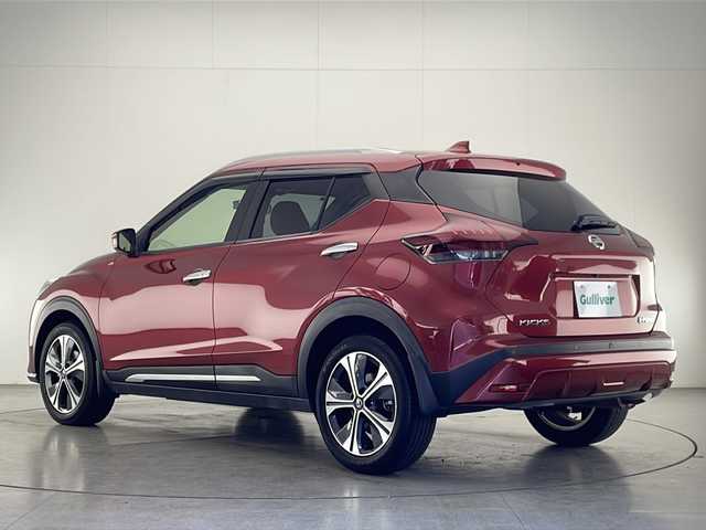 日産 キックス X 宮崎県 2020(令2)年 5.5万km 赤 純正ナビ(MM320D-L)/AM/FM/CD/DVD/Bluetooth/プロパイロット/衝突軽減ブレーキ/電動格納ミラー/横滑り防止装置/電子パーキング/ステアリングスイッチ/ドライブレコーダー/オートライト/フロアマット/ドアバイザー