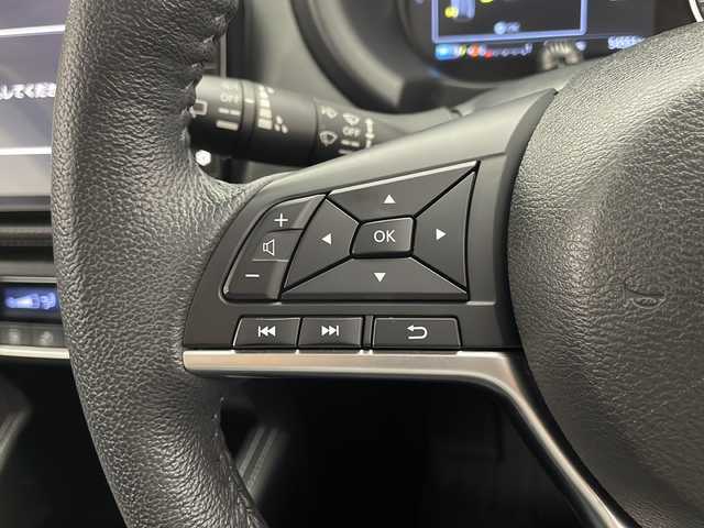 日産 キックス X 宮崎県 2020(令2)年 5.5万km 赤 純正ナビ(MM320D-L)/AM/FM/CD/DVD/Bluetooth/プロパイロット/衝突軽減ブレーキ/電動格納ミラー/横滑り防止装置/電子パーキング/ステアリングスイッチ/ドライブレコーダー/オートライト/フロアマット/ドアバイザー
