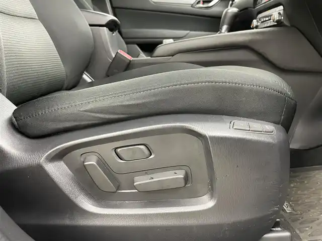 マツダ ＣＸ－５ XD プロアクティブ 岡山県 2022(令4)年 4.5万km ジェットブラックマイカ 純正１０．２５インチナビ/（フルセグTV/USB/Carplay)/全周囲カメラ/衝突軽減ブレーキ/ヘッドアップディスプレイ/ＬＥＤヘッドライト/オートライト/オートハイビーム/ＥＴＣ/シートヒーター（運転席/助手席）/ステアリングヒーター/パワーシート（運転席）/電動リアゲート/コーナーセンサー（前/後）/踏み間違い防止/オートブレーキホールド/プッシュスタート/スマートキー×2/アイドリングストップ/レーンキープアシスト/純正フロアマット/純正19インチAW/ISOFIX/ステアリングスイッチ/シートリフター/ウインカーミラー