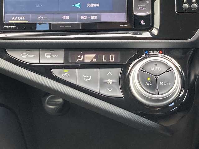 トヨタ アクア S 佐賀県 2016(平28)年 6.9万km スーパーホワイトⅡ ワンオーナー/Carrozzeriaナビ/プリクラッシュセーフティ/レーンディパーチャーアラート/オートハイビーム/ETC/リモコンキー