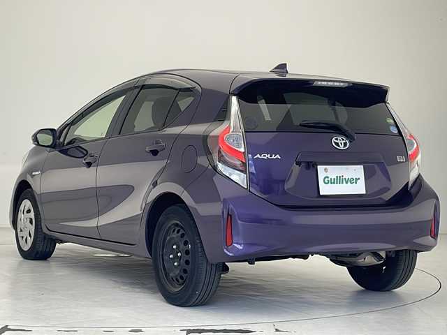 トヨタ アクア S 沖縄県 2020(令2)年 5.3万km ジュエリーパープルマイカM 社外ナビ【NXR16III】/　(Bluetooth CD USB)/ビルトインETC/バックカメラ/ステアリングスイッチ/ウィンカーミラー/オートエアコン/キーレスエントリー/スペアキー/パワーウィンドウ