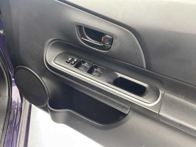 トヨタ アクア S 沖縄県 2020(令2)年 5.3万km ジュエリーパープルマイカM 社外ナビ【NXR16III】/　(Bluetooth CD USB)/ビルトインETC/バックカメラ/ステアリングスイッチ/ウィンカーミラー/オートエアコン/キーレスエントリー/スペアキー/パワーウィンドウ