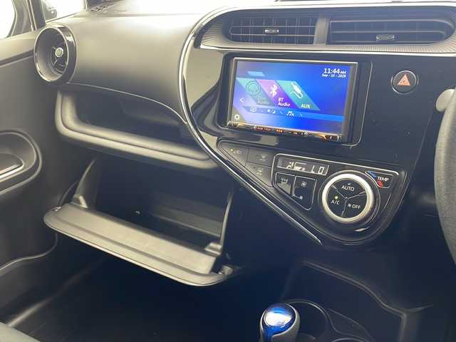 トヨタ アクア S 沖縄県 2020(令2)年 5.3万km ジュエリーパープルマイカM 社外ナビ【NXR16III】/　(Bluetooth CD USB)/ビルトインETC/バックカメラ/ステアリングスイッチ/ウィンカーミラー/オートエアコン/キーレスエントリー/スペアキー/パワーウィンドウ