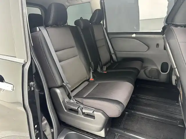 日産 セレナ ハイウェイスター 兵庫県 2017(平29)年 7.6万km ダイヤモンドブラック 純正SDナビ（MM５１６D-L）/（CD、DVD、BD、SD、BT、フルセグ）/両側パワースライドドア/アイドリングストップ/コーナーセンサー/クルーズコントロール/アラウンドビューモニター/エマージェンシーブレーキ/パーキングアシスト/LDW/標識検知/純正フリップダウンモニター/ETC/R・S.Rダウンサス/社外18インチAW/LEDフォグランプ/スペアキー×１/純正フロアマット