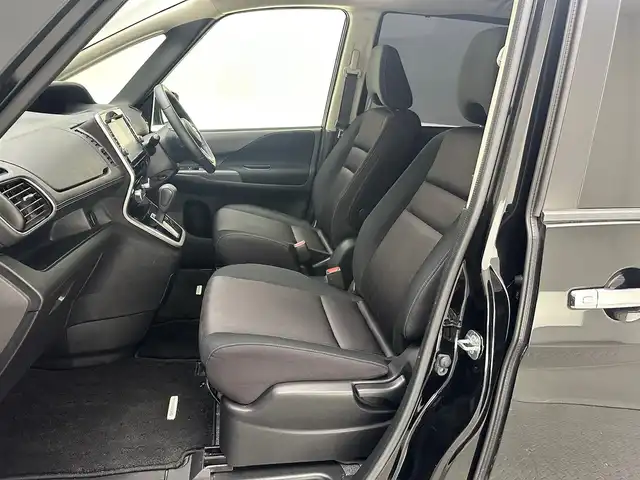 日産 セレナ ハイウェイスター 兵庫県 2017(平29)年 7.6万km ダイヤモンドブラック 純正SDナビ（MM５１６D-L）/（CD、DVD、BD、SD、BT、フルセグ）/両側パワースライドドア/アイドリングストップ/コーナーセンサー/クルーズコントロール/アラウンドビューモニター/エマージェンシーブレーキ/パーキングアシスト/LDW/標識検知/純正フリップダウンモニター/ETC/R・S.Rダウンサス/社外18インチAW/LEDフォグランプ/スペアキー×１/純正フロアマット