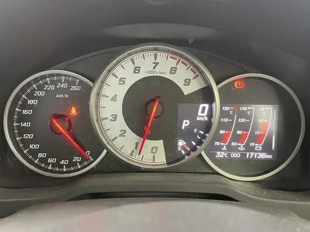 トヨタ ８６ GT リミテッド 大阪府 2017(平29)年 1.8万km アイスシルバーメタリック 社外ナビ（CD/DVD）/フルセグTV/バックカメラ/クルーズコントロール/LEDヘッドライト/フォグランプ/ハーフレザーシート/シートヒーター/純正17インチアルミホイール/パドルシフト/革巻きステアリング/スマートキー/ETC2.0