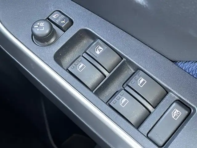 トヨタ タンク カスタムG S 愛媛県 2017(平29)年 4.8万km レーザーブルークリスタルシャイン 純正ナビ/・Bluetooth/・TV/・SD/・CD/・FM/AM/・HDMI/パノラミックビューモニター/両側パワースライド/クルーズコントロール/ステアリングリモコン/フロアマット/リアサンシェード/LEDオートライト
