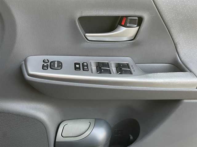 トヨタ プリウス α S ツーリングセレクション 滋賀県 2013(平25)年 7.4万km ブラック 純正8インチナビ/(CD/DVD/Bluetooth/フルセグTV)/バックカメラ/モデリスタエアロパーツ/モデリスタマフラー/モデリスタローダウンスプリング/純正LEDヘッドライト/純正17インチアルミホイール/盗難防止装置/ETC/スマートキー/スペアキー1本