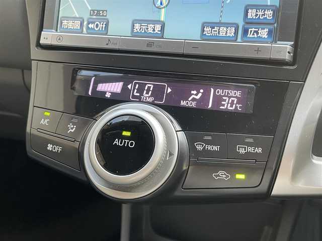 トヨタ プリウス α S ツーリングセレクション 滋賀県 2013(平25)年 7.4万km ブラック 純正8インチナビ/(CD/DVD/Bluetooth/フルセグTV)/バックカメラ/モデリスタエアロパーツ/モデリスタマフラー/モデリスタローダウンスプリング/純正LEDヘッドライト/純正17インチアルミホイール/盗難防止装置/ETC/スマートキー/スペアキー1本