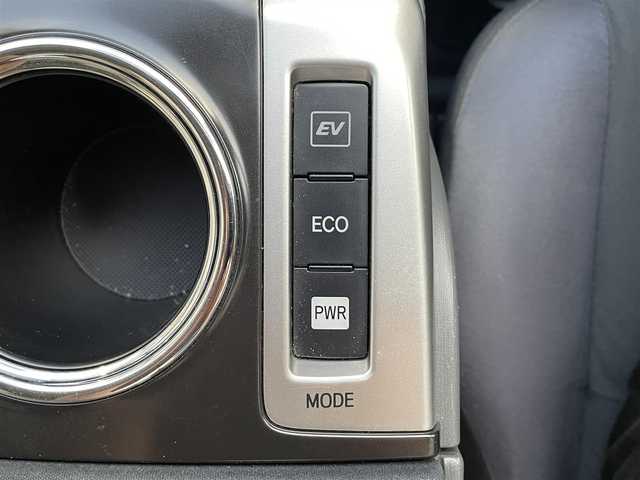 トヨタ プリウス α S ツーリングセレクション 滋賀県 2013(平25)年 7.4万km ブラック 純正8インチナビ/(CD/DVD/Bluetooth/フルセグTV)/バックカメラ/モデリスタエアロパーツ/モデリスタマフラー/モデリスタローダウンスプリング/純正LEDヘッドライト/純正17インチアルミホイール/盗難防止装置/ETC/スマートキー/スペアキー1本