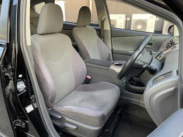 トヨタ プリウス α S ツーリングセレクション 滋賀県 2013(平25)年 7.4万km ブラック 純正8インチナビ/(CD/DVD/Bluetooth/フルセグTV)/バックカメラ/モデリスタエアロパーツ/モデリスタマフラー/モデリスタローダウンスプリング/純正LEDヘッドライト/純正17インチアルミホイール/盗難防止装置/ETC/スマートキー/スペアキー1本