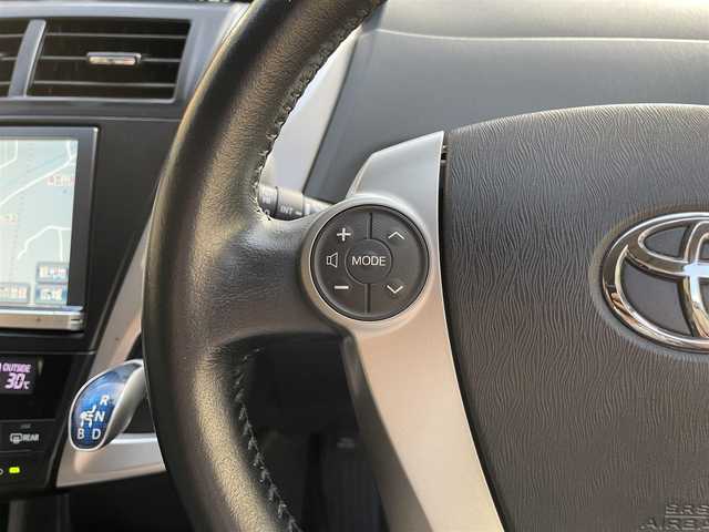 トヨタ プリウス α S ツーリングセレクション 滋賀県 2013(平25)年 7.4万km ブラック 純正8インチナビ/(CD/DVD/Bluetooth/フルセグTV)/バックカメラ/モデリスタエアロパーツ/モデリスタマフラー/モデリスタローダウンスプリング/純正LEDヘッドライト/純正17インチアルミホイール/盗難防止装置/ETC/スマートキー/スペアキー1本