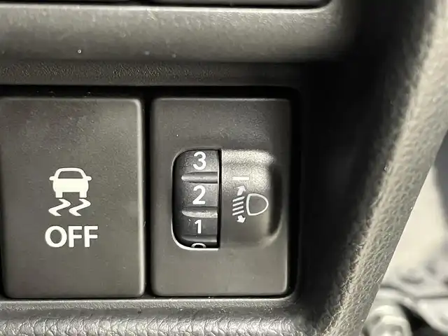 スズキ ワゴンＲ HYBRID FX 福島県 2017(平29)年 3.6万km ブルーイッシュブラックパール3 セーフティサポート/・衝突被害軽減ブレーキ/・車線逸脱警報装置/・誤発進抑制装置/・先行車発進お知らせ/純正7インチナビ/・型番：MDV-D304W/・ワンセグTV/SD/USB/AUX/CD/FM/AM/プッシュスタート/・スマートキー/・スペアキー1本/・ライトレベライザー/ベンチシート/・D席シートヒーター/ハロゲンヘッドライト/・オートライト/・オートハイビーム/アイドリングストップ/純正フロアマット/ヘッドアップディスプレイ/社外14インチアルミ