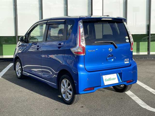日産 デイズ ハイウェイスターX 岐阜県 2018(平30)年 3.4万km オーシャンブルーP 登録時走行距離33841km/純正７型ナビ/全方位カメラ/フルセグテレビ（走行中視聴可能）/Blue tooth・CD・DVD・SDミュージックサーバー・AUX/エマージェンシーブレーキ/キセノンヘッドライト/オートマチックハイビーム/オートライト/ドライブレコーダー前方/コーナーセンサー前後/レーンキープアシスト/布系シート/ベンチシート/フルフラットシート/チップアップシート/純正フロアマット/ＥＴＣ/プッシュスタート/スマートキー/アイドリングストップ/純正１４アルミホイール