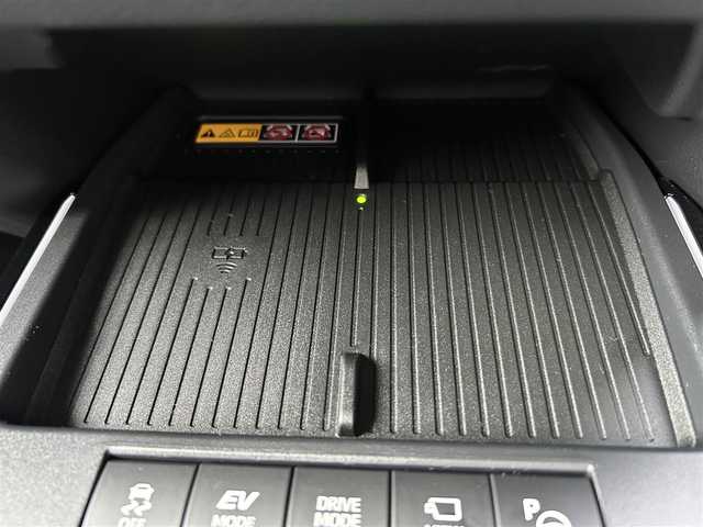 トヨタ カローラ クロス ハイブリッド Z 愛媛県 2025(令7)年 0.1千km 茶 純正10.5型ディスプレイオーディオ/全周囲カメラ/半革温冷電動シート/トヨタセーフティセンス/シグナルロードプロジェクション/レーダークルーズコントロール/ブラインドスポットモニター/アドバンストパーク/ワイヤレス充電/電動リアゲート/ステアリングヒーター/ステアリングリモコン/電格ミラー/ヒートミラー/ルーフレール/ETC2.0/電動パーキングブレーキ/TypeC入力端子/現状サマー(純正AW)(225/50R18)/MICHELIN PRIMACY4