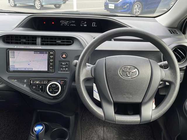 トヨタ アクア L 長野県 2020(令2)年 2.5万km スーパーホワイトⅡ 純正SDメモリナビ（NSCN-W68）/FM・AM・CD/Bluetooth Audio/ワンセグテレビ/バックカメラ/前後ドライブレコーダー/電動格納ミラー/スペアタイヤ/リモコンキー/スペアキー/ETC