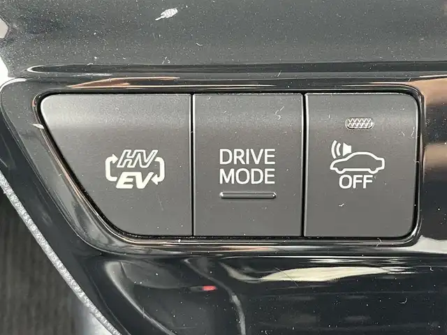 トヨタ プリウス ＰＨＶ S セーフティプラス 滋賀県 2018(平30)年 4.9万km アティチュードブラックマイカ ALPINE9インチナビ/(フルセグ/Bluetooth/CD/DVD)/トヨタセーフティーセンス/・プリクラッシュセーフティ/・レーダークルーズコントロール/・レーンキープアシスト/・Autoハイビーム/LEDオートライト/フォグ/ドラレコ付きデジタルインナーミラー/前席シートヒーター/ステアリングヒーター/バックカメラ/電動格納ミラー/純正フロアマット/ドアバイザー/ETC/充電ケーブル付き/スペアキー