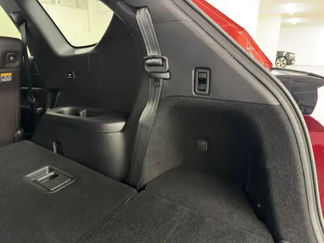 マツダ ＣＸ－８ XD エクスクルーシブモード 三重県 2020(令2)年 3.5万km ソウルレッドクリスタルM 2.2L ディーゼルターボ/FF/MTモード付フロア6AT/BOSEサウンドシステム/純正8インチナビ/（FM/AM/aha/Stitcher/Bluetooth/USB/CD/AUX/DVD/TV）/360°ビュー・モニター/ETC/安全/・スマートブレーキサポート/・AT誤発進抑制制御（前進・後退時）/・アダプティブLEDヘッドライト［ALH］/・ハイビームコントロールシステム［HBC］/・ブラインドスポットモニタリング［BSM］/・リアクロストラフィックアラート［RCTA］/・車線逸脱警報［LDWS］/・レーンキープアシスト［LAS］/・交通標識認識［TSR］/・レーダークルーズ［MRCC］/・ドライバーアテンションアラート［DAA］/・パーキングセンサーシステム（前後）/装備/・ナッパレザーシート（ブラック）/・パワーリフトゲート/・シートヒーター / ベンチレーション（D/N/2nd）/・パワーシート（D、N:8way/2nd:4way）/・ステアリングヒーター/・HUD/・オートライト/・LEDヘッドライト＆フロントフォグライト/・オートワイパー/・ルーフレール/・後席オートエアコン/・純正19inAW/・保/取/ナビ取/・プッシュスタート/・スマートキーx2/など