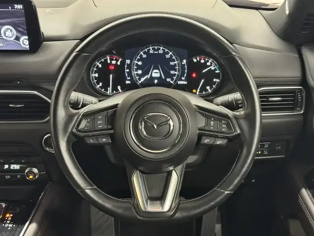 マツダ ＣＸ－８ XD エクスクルーシブモード 三重県 2020(令2)年 3.5万km ソウルレッドクリスタルM 2.2L ディーゼルターボ/FF/MTモード付フロア6AT/BOSEサウンドシステム/純正8インチナビ/（FM/AM/aha/Stitcher/Bluetooth/USB/CD/AUX/DVD/TV）/360°ビュー・モニター/ETC/安全/・スマートブレーキサポート/・AT誤発進抑制制御（前進・後退時）/・アダプティブLEDヘッドライト［ALH］/・ハイビームコントロールシステム［HBC］/・ブラインドスポットモニタリング［BSM］/・リアクロストラフィックアラート［RCTA］/・車線逸脱警報［LDWS］/・レーンキープアシスト［LAS］/・交通標識認識［TSR］/・レーダークルーズ［MRCC］/・ドライバーアテンションアラート［DAA］/・パーキングセンサーシステム（前後）/装備/・ナッパレザーシート（ブラック）/・パワーリフトゲート/・シートヒーター / ベンチレーション（D/N/2nd）/・パワーシート（D、N:8way/2nd:4way）/・ステアリングヒーター/・HUD/・オートライト/・LEDヘッドライト＆フロントフォグライト/・オートワイパー/・ルーフレール/・後席オートエアコン/・純正19inAW/・保/取/ナビ取/・プッシュスタート/・スマートキーx2/など