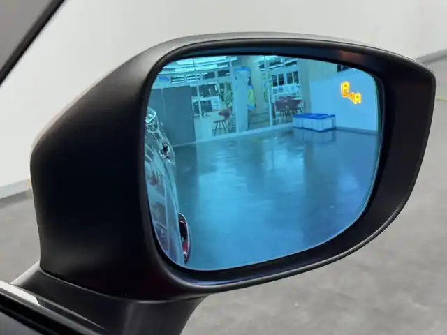 マツダ ＣＸ－８ XD エクスクルーシブモード 三重県 2020(令2)年 3.5万km ソウルレッドクリスタルM 2.2L ディーゼルターボ/FF/MTモード付フロア6AT/BOSEサウンドシステム/純正8インチナビ/（FM/AM/aha/Stitcher/Bluetooth/USB/CD/AUX/DVD/TV）/360°ビュー・モニター/ETC/安全/・スマートブレーキサポート/・AT誤発進抑制制御（前進・後退時）/・アダプティブLEDヘッドライト［ALH］/・ハイビームコントロールシステム［HBC］/・ブラインドスポットモニタリング［BSM］/・リアクロストラフィックアラート［RCTA］/・車線逸脱警報［LDWS］/・レーンキープアシスト［LAS］/・交通標識認識［TSR］/・レーダークルーズ［MRCC］/・ドライバーアテンションアラート［DAA］/・パーキングセンサーシステム（前後）/装備/・ナッパレザーシート（ブラック）/・パワーリフトゲート/・シートヒーター / ベンチレーション（D/N/2nd）/・パワーシート（D、N:8way/2nd:4way）/・ステアリングヒーター/・HUD/・オートライト/・LEDヘッドライト＆フロントフォグライト/・オートワイパー/・ルーフレール/・後席オートエアコン/・純正19inAW/・保/取/ナビ取/・プッシュスタート/・スマートキーx2/など