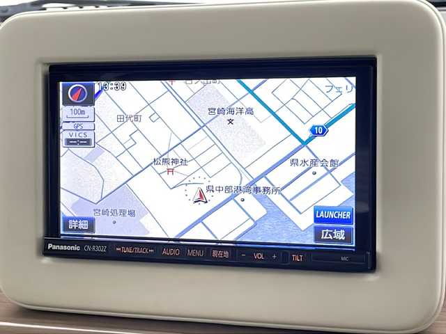 スズキ ラパン X 宮崎県 2016(平28)年 5.6万km シフォンアイボリーメタリック 禁煙車/衝突被害軽減ブレーキ/社外ナビTV/（ストラーダ/CN-R302Z/CD/DVD/フルセグTV)/純正キセノンオートライト/純正セキュリティアラーム/純正フロアマット/エネチャージ/オートエアコン/ウインカードアミラー/電動格納ミラー/シートヒーター/本革巻ハンドル/ドアバイザー/スマートキー/プッシュエンジンスタート
