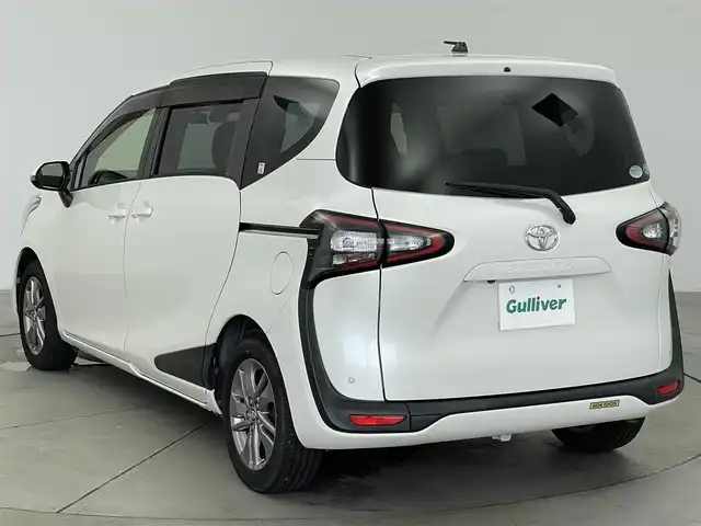 トヨタ シエンタ G 愛知県 2017(平29)年 6.7万km ホワイトパールクリスタルシャイン プリクラッシュセーフティ/レーンキープアシスト/純正SDナビ【NSZT-W66T】　/　（BT/フルセグTV/CD）/バックカメラ/前後ドラレコ【ZDR025】/ビルトインETC/スマートキー×２/純正15インチAW/純正フロアマット