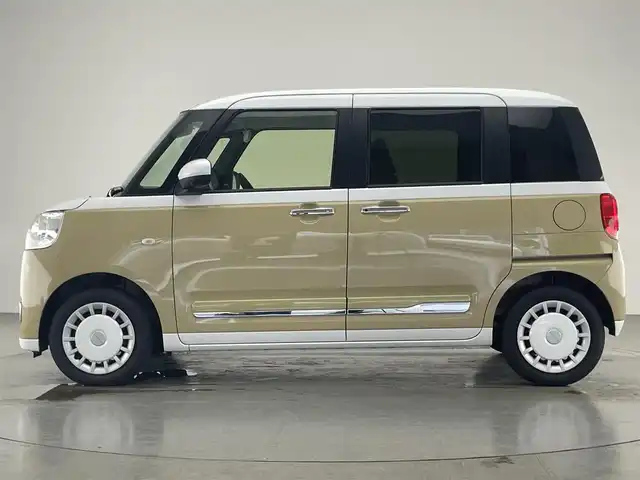 ダイハツ ムーヴ キャンバス ストライプス G 愛知県 2024(令6)年 0.8万km シャイニングホワイトパール/サンドベージュメタリック 社外ナビ　スマアシIII　シートヒーター　全方位カメラ　禁煙車　フルセグＴＶ　ＤＶＤ　Ｂｌｕｅｔｏｏｔｈ　ＵＳＢ　ドリンクホルダーヒーター　両側パワスラ　オートハイビーム　車線逸脱　衝突軽減　ＬＥＤライト　フォグランプ　社外マット カーテンエアバッグ