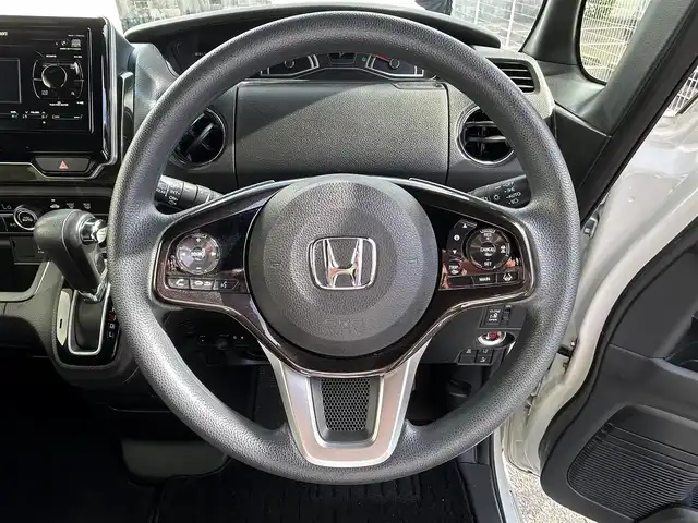 ホンダ Ｎ ＢＯＸ カスタム G L ホンダセンシング 佐賀県 2019(平31)年 2.6万km プラチナホワイトパール ホンダセンシング　/レーダークルーズコントロール　/レーンキープアシスト　/片側パワースライドドア　/純正14インチAW　/社外リアドラレコ　/LEDヘッドライト　/オートライト　/フォグランプ/ETC/オーディオ
