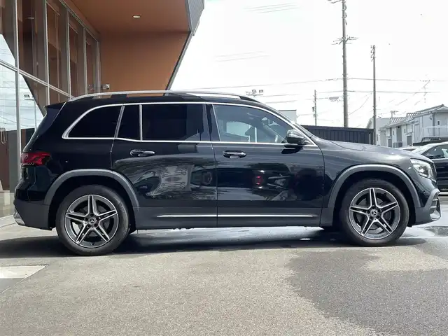 メルセデス・ベンツ Ｍ・ベンツ ＧＬＢ２００ｄ 4マチック AMGライン 岐阜県 2022(令4)年 4.9万km コスモスブラック レーダーセーフティパッケージ/アクティブブラインドスポットアシスト/アクティブステアリングアシスト/アクティブディスタンスアシストディストロニック/アダプティブハイビームアシストプラス/マルチビームLEDヘッドライト/トラフィックサインアシスト/360°カメラ/デジタルコックピットディスプレイ/アンビエントライト/MBUXナビゲーション/Bluetooth/ETC2.0