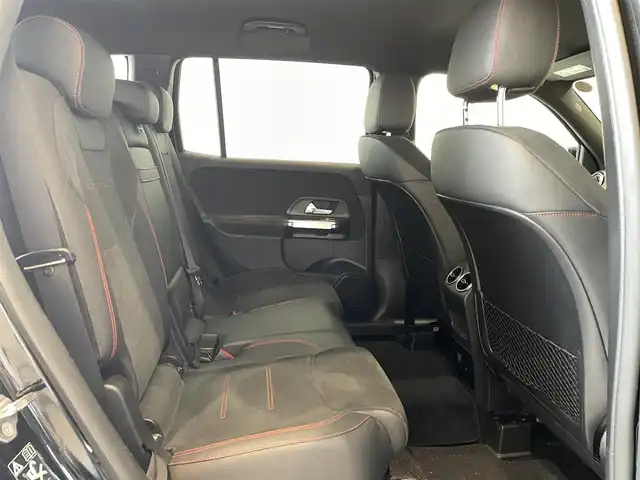 メルセデス・ベンツ Ｍ・ベンツ ＧＬＢ２００ｄ 4マチック AMGライン 岐阜県 2022(令4)年 4.9万km コスモスブラック レーダーセーフティパッケージ/アクティブブラインドスポットアシスト/アクティブステアリングアシスト/アクティブディスタンスアシストディストロニック/アダプティブハイビームアシストプラス/マルチビームLEDヘッドライト/トラフィックサインアシスト/360°カメラ/デジタルコックピットディスプレイ/アンビエントライト/MBUXナビゲーション/Bluetooth/ETC2.0