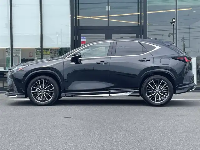 レクサス ＮＸ 350h バージョンL 茨城県 2024(令6)年 1.5万km グラファイトブラックガラスフレーク 純正ナビ/【AM・FM・TV・BT・USB】/シートヒーター/エアシート/ステアリングヒーター/パワーシート/シートメモリ/パーキングアシスト/BSM/HUD/パドルシフト/レーダークルコン/ETC2.0/全方位カメラ/前後コーナーセンサー/電動リアゲート/ブレーキホールド/電動パーキングブレーキ