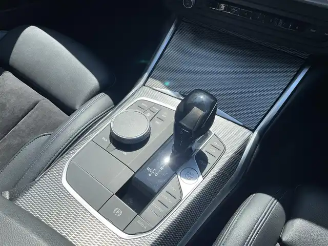 ＢＭＷ ３２０ｉ ツーリング Mスポーツ 東京都 2020(令2)年 4.1万km 黒 ライブコックピット/360°カメラ/純正前後ドライブレコーダー/前席シートヒーター/LEDオートハイビーム/レインセンサー/パドルシフト/ACC/インテリセーフパッケージ/LCW/LDW/オートホールド/Wチャージ/後退アシスト/ミラー型ETC/コンフォートアクセス/パワーバックドア/フットオープナー/前席パワーシート（D席メモリー）/6色アンビエントライト/AppleCarPlay