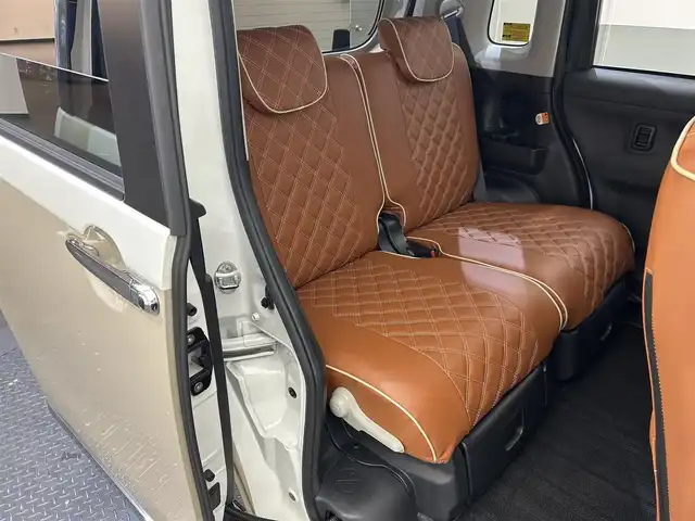 ダイハツ ムーヴ キャンバス G メイクアップ リミテッド　SAⅢ 愛媛県 2019(令1)年 4.7万km パールホワイトⅢ/ナチュラルベージュマイカメタリック 2トーン スマートアシスト3/衝突回避支援ブレーキ/衝突警報機能/車線逸脱警報機能/誤発進抑制制御機能/オートハイビーム機能/社外メモリーナビ/全方位カメラ/ワンセグテレビ/Bluetooth/両側パワースライドドア/スマートキー /LEDヘッドライト/革調シートカバー