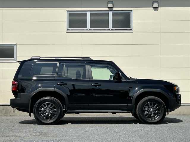 トヨタ ランドクルーザー ２５０ VX 茨城県 2024(令6)年 1.2万km ブラック 純正ディスプレイオーディオ/フルセグTV/Bluetooth接続/全方位カメラ/トヨタセーフティセンス/デジタルインナーミラー/レーダークルーズコントロール/シートヒーター/ハンドルヒーター/タイプC入力端子/ビルトインETC/サンルーフ/３列シート/電動リアゲート/LEDライト