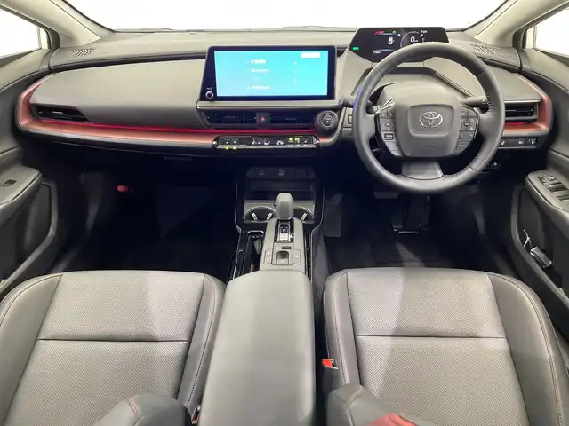 トヨタ プリウス Z 栃木県 2023(令5)年 0.8万km プラチナホワイトパールマイカ 純正ナビ/(フルセグTV・Bluetooth・USB)/全方位カメラ/バックカメラ/トヨタセーフティセンス/ ・プリクラッシュセーフティ/ ・レーンキープアシスト/ ・アダプティブクルーズコントロール/ ・オートマチックハイビーム/前後コーナーセンサー/電動リアゲート/運転席パワーシート/前席シートヒーター・シートクーラー/置くだけ充電/ブラインドスポットモニター/ドアバイザー/LEDヘッドライト/オートライト/純正アルミホイール/純正フロアマット/取扱説明書/保証書