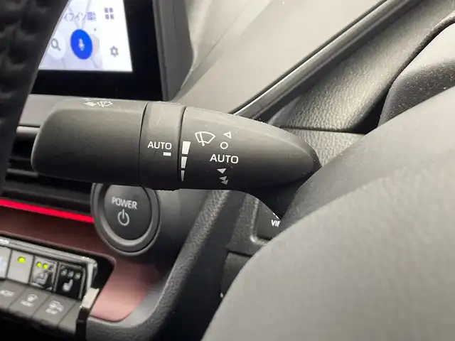 トヨタ プリウス Z 栃木県 2023(令5)年 0.8万km プラチナホワイトパールマイカ 純正ナビ/(フルセグTV・Bluetooth・USB)/全方位カメラ/バックカメラ/トヨタセーフティセンス/ ・プリクラッシュセーフティ/ ・レーンキープアシスト/ ・アダプティブクルーズコントロール/ ・オートマチックハイビーム/前後コーナーセンサー/電動リアゲート/運転席パワーシート/前席シートヒーター・シートクーラー/置くだけ充電/ブラインドスポットモニター/ドアバイザー/LEDヘッドライト/オートライト/純正アルミホイール/純正フロアマット/取扱説明書/保証書